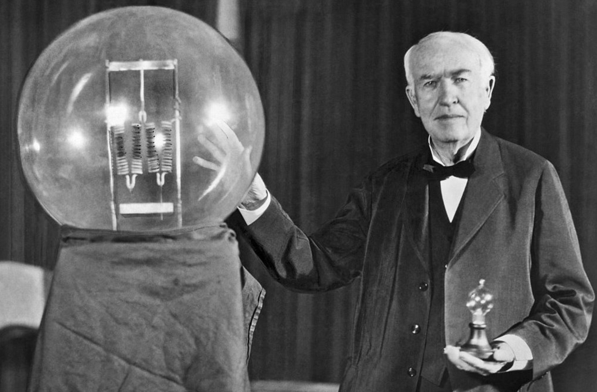 thomas edison light bulb -